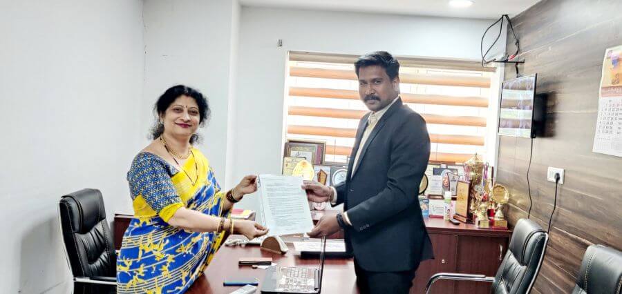 Read more about the article greytHR Academy Signs MoU with Avinash College of Commerce to Empower Students through Digital HR Training
